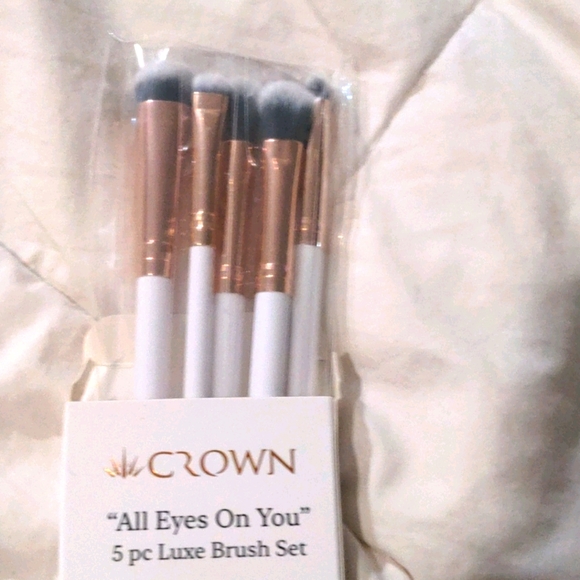 Crown 5 piece brush set - Picture 3 of 3